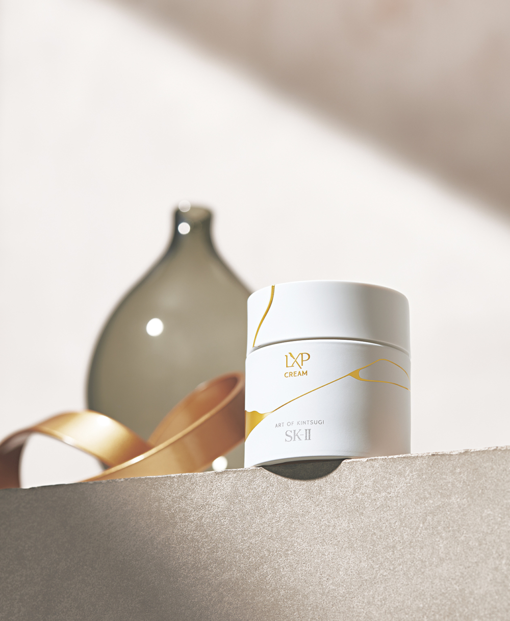 東原亜希×金継ぎスキンケア｜時を重ねるほど上質の証明 | VERY NaVY