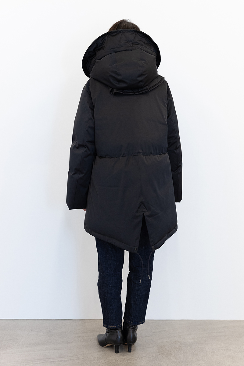 ユニクロ「+J」のダウン＆ピーコートはきれいめに着られる！ | VERY