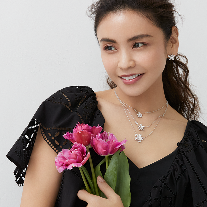 人気急上昇！最新作〝ザ グラフ ワイルドフラワー〟はルールなしに自由