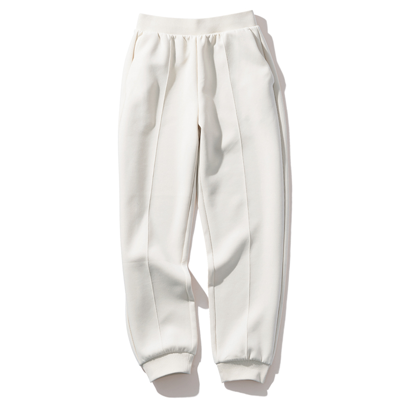 ユニクロ】リッチ見え「スウェットジョガーパンツ」が新名品！大人