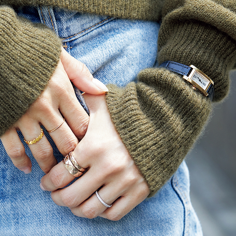 シャネル】の“ココ クラッシュ”が人気沸騰中！みんなの手元オシャレ