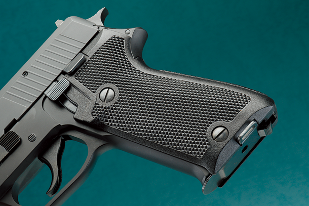 タナカ SIG P220 IC海上自衛隊 製品レビュー【2018年12月号掲載