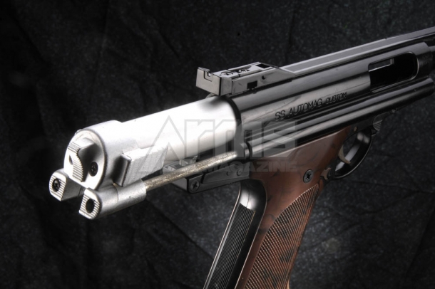 実銃のような発射プロセスを実現した古のエアガン「タカトク SS