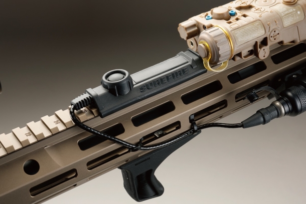 ショートスコープとドットサイト＆マグニファイアを使ったお手本