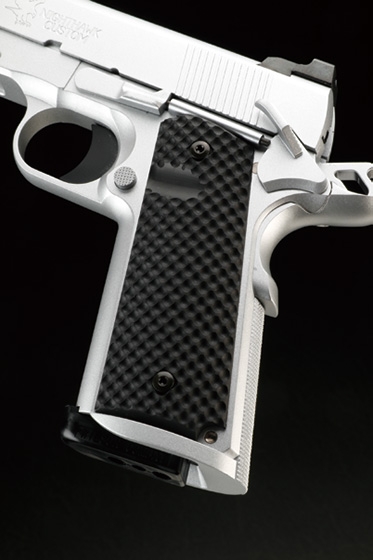 スレデッドバレル＋コマンダーサイズのプロ好みな1挺「ウエスタン