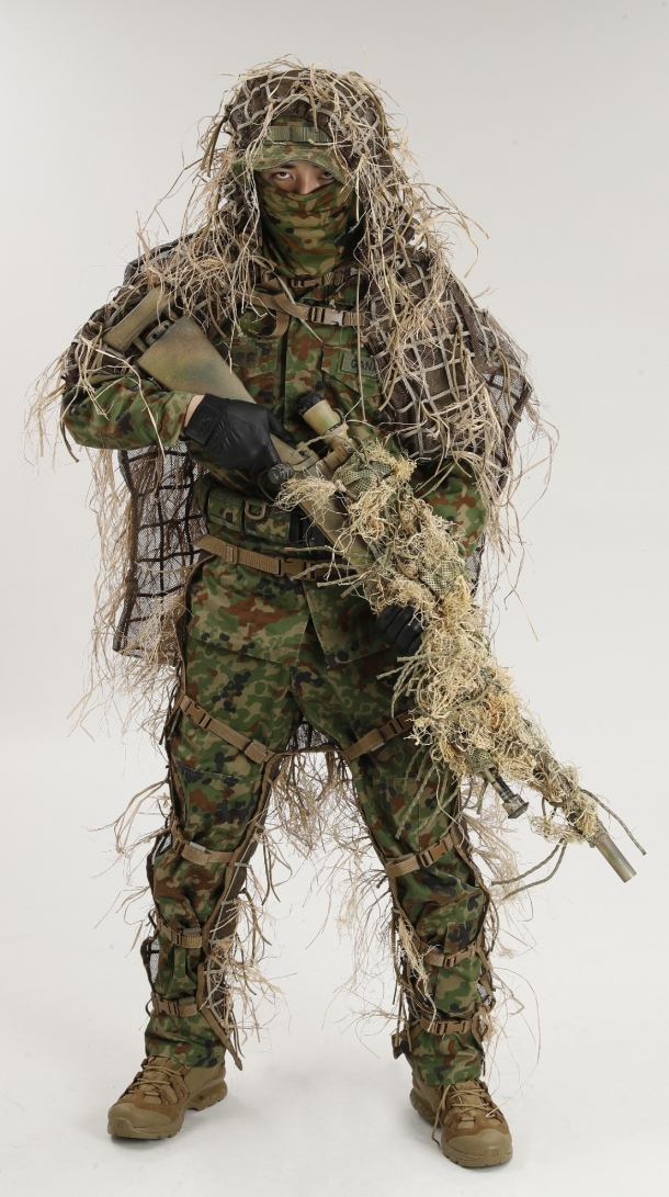 必中の狙撃を支える装備品！最新鋭・陸自個人装具スタイリングガイド