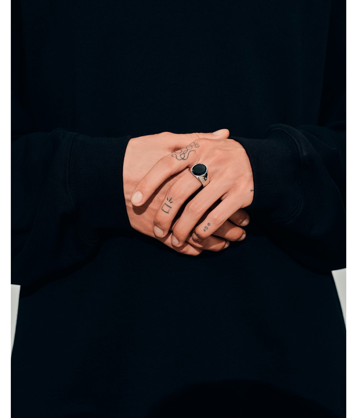 Oval Polished Black Onyx (M) | TOMWOOD(トムウッド) / アクセサリー