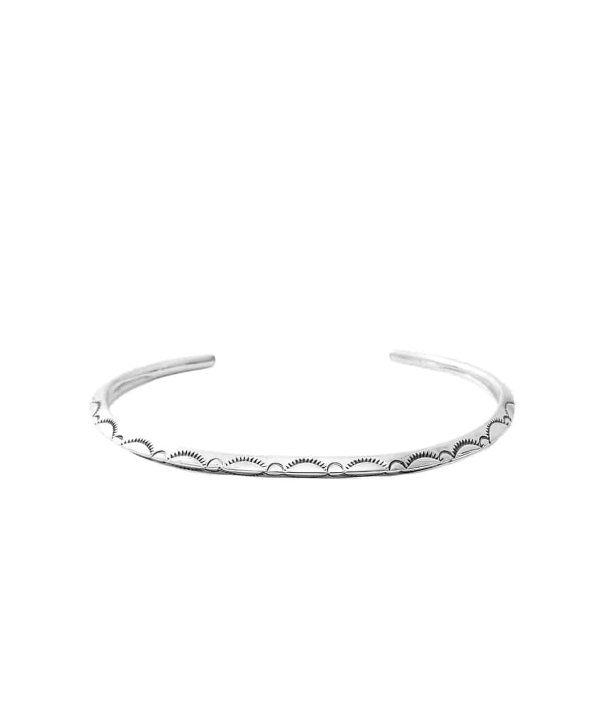 EXTRA THIN TRIANGLE BANGLE -LEAF- | LARRY SMITH(ラリースミス
