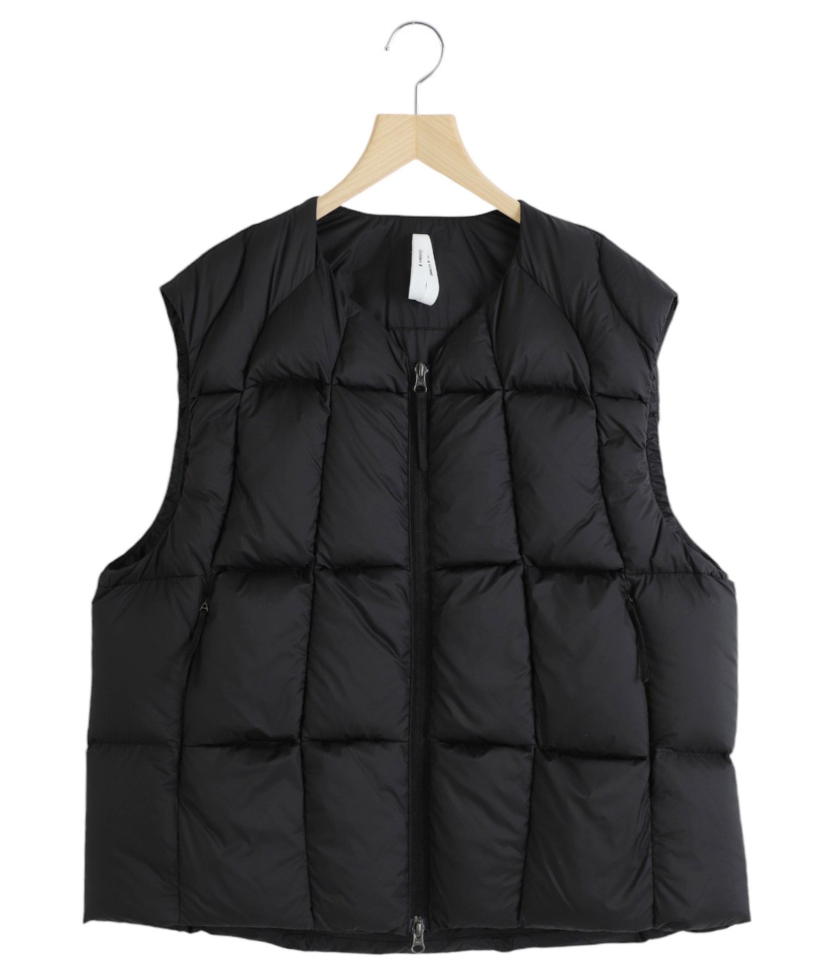 Three Dimensional Down Light Vest | Goldwin 0(ゴールドウインゼロ