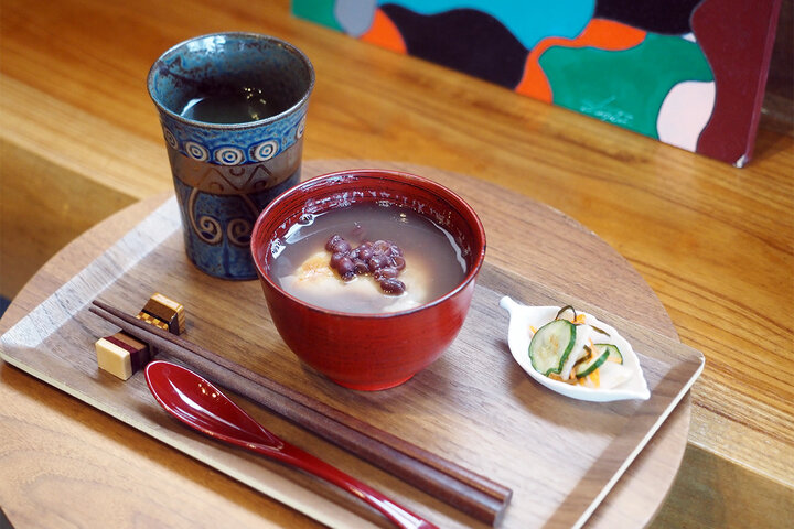 黄金のすすき揺れる箱根で週末トリップ。古民家アートカフェで楽しむ