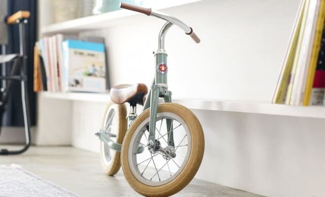 2歳からのトーキョーバイク ― バランス感覚を養うキックバイク