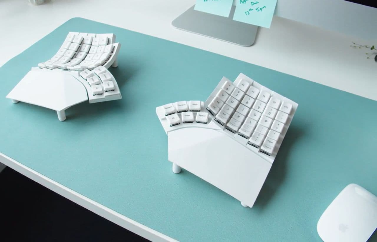 ShiftもCtrlも親指で！人の手に合わせてデザインされた手袋みたいな