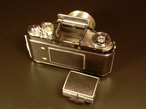 一眼レフ原点の流れを汲む「Exakta Varex IIb」：-コデラ的-Slow-Life