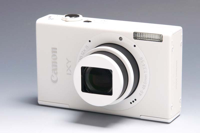 12倍ズームに無線LAN、意欲的な原点回帰――キヤノン「IXY 1」（1/3