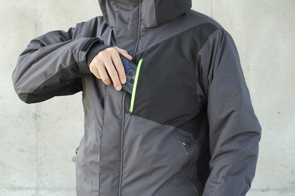 ワークマンの史上最強「上下セット防水防寒着」が登場 保温性・防水性