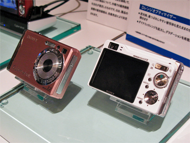 ついに光学式手ブレ補正機能を搭載したサイバーショット“W”「DSC-W80