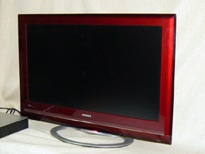 Wooo「UT32-HV700」を眺めてインテリアを考える（1/2 ページ