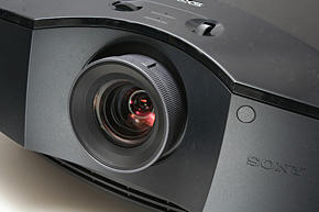 ぜいたくなエントリーモデル、ソニー「VPL-HW10」：特集：30万円で