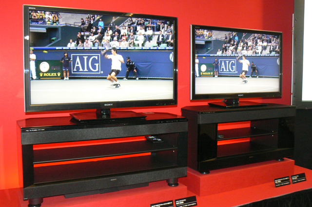 ソニー、さらに省スペース化したラックシアター3種を発表：キャスター