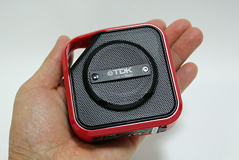 アウトドアやお風呂にも――防塵防水のBluetoothスピーカー「TREK Micro