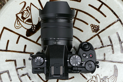オーソドックスだからこそ“役に立つ”ミラーレス、パナソニック「DMC-G8