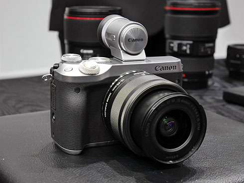 キヤノンからミラーレス一眼「EOS M6」登場――ブラック＆シルバーの