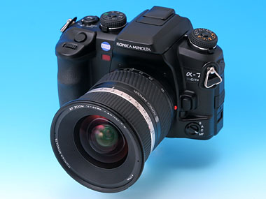 コニカミノルタ気合いの逸品「α-7 DIGITAL」を使ってみた（1/4 ページ