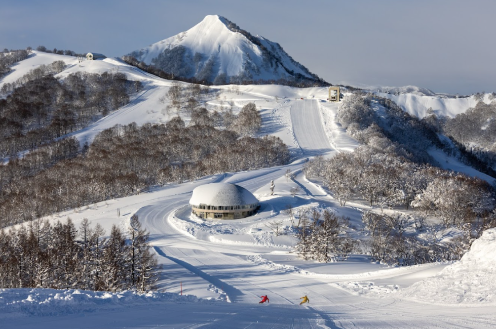 日本 新潟 舞子スノーリゾート 夜発往復バス＆リフト券付きセット 予約