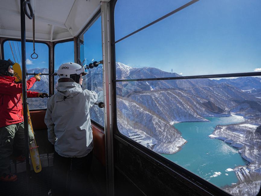 春割】苗場スキー場・かぐらスキー場 1日リフト券（新潟） - KKday