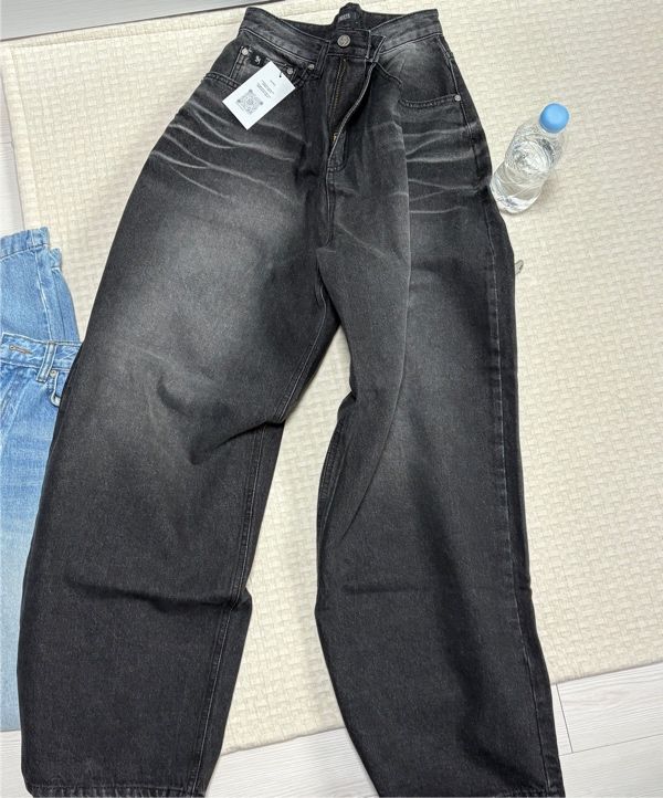 MUSINSA | SYNERJYN OVERSIZED CAT WASHING DENIM PANTS BLACK