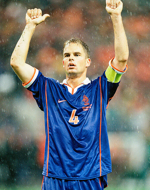 オランダ代表、気高き青のW杯モデル！「1998アウェイ」ユニフォーム