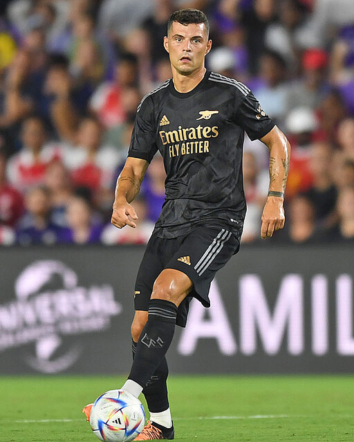 アーセナル、22-23新アウェイユニフォームを発表！“AFC”散りばめ