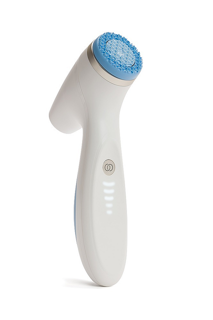 専用アプリと連動、お手入れ状況の記録など美容習慣をサポート！IoT