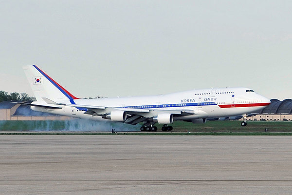 ジャンボジェット」VIP機まだまだ健在？ 最新747-8の韓国大統領専用機