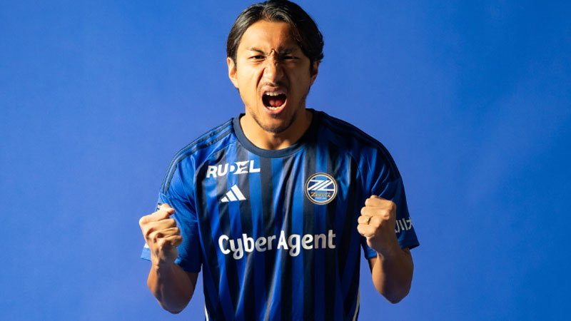 初のJ1へ！FC町田ゼルビアが2024新ユニフォームを発表 「細ストライプ