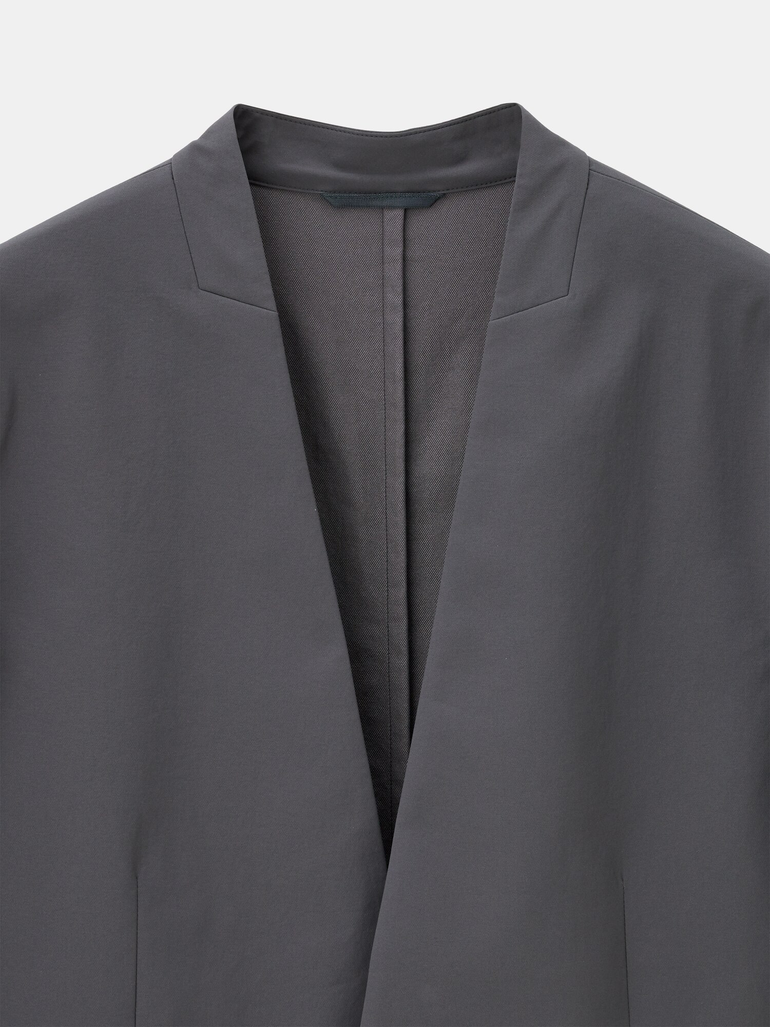 PLST(プラステ)公式 | テックストレッチノーカラージャケット