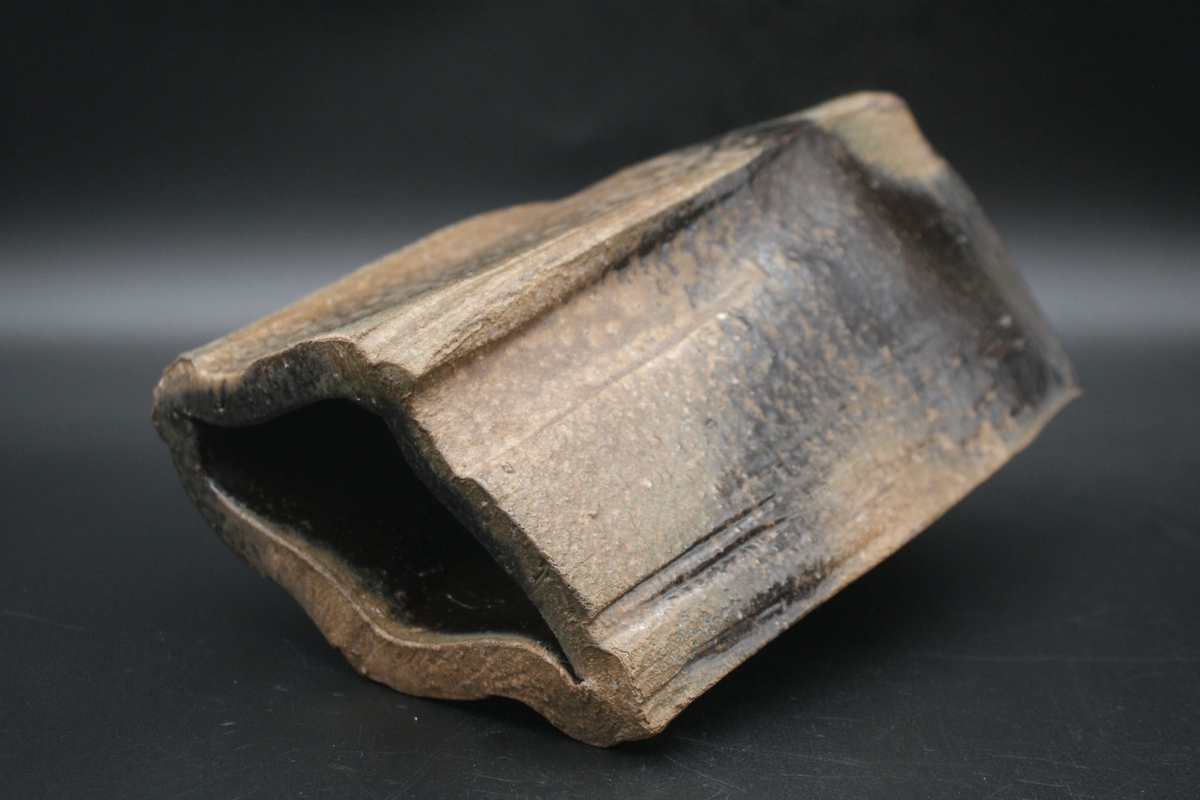 人間国宝》伊勢﨑 淳 作 備前 万年花生(桐箱後日） | 陶備堂オンライン