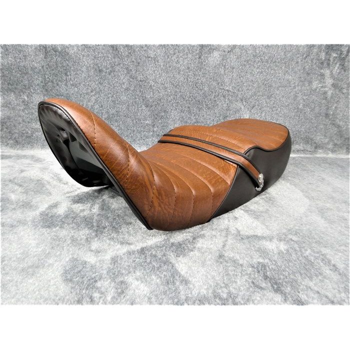 楽天市場】GPZ400F 茶ツートン タックロールシート : カスタム