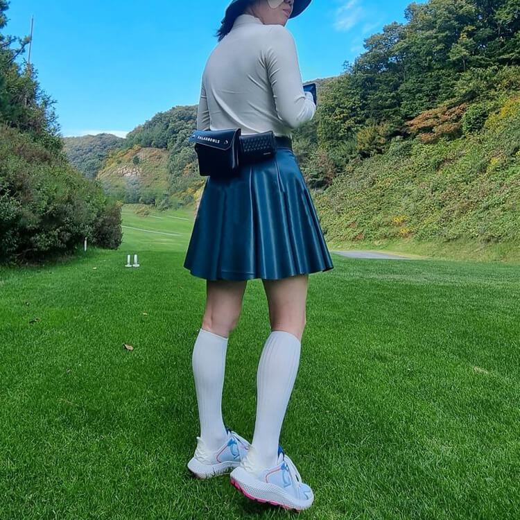 韓国ゴルフウェア フレアライン フェイクレザー スカート | スポーツ