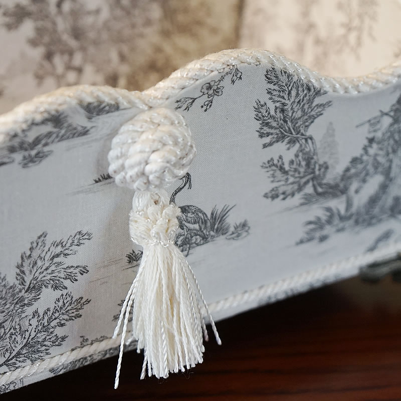 楽天市場】ジェニファーテイラー 脚付き小物入れ トワルドジュイ柄