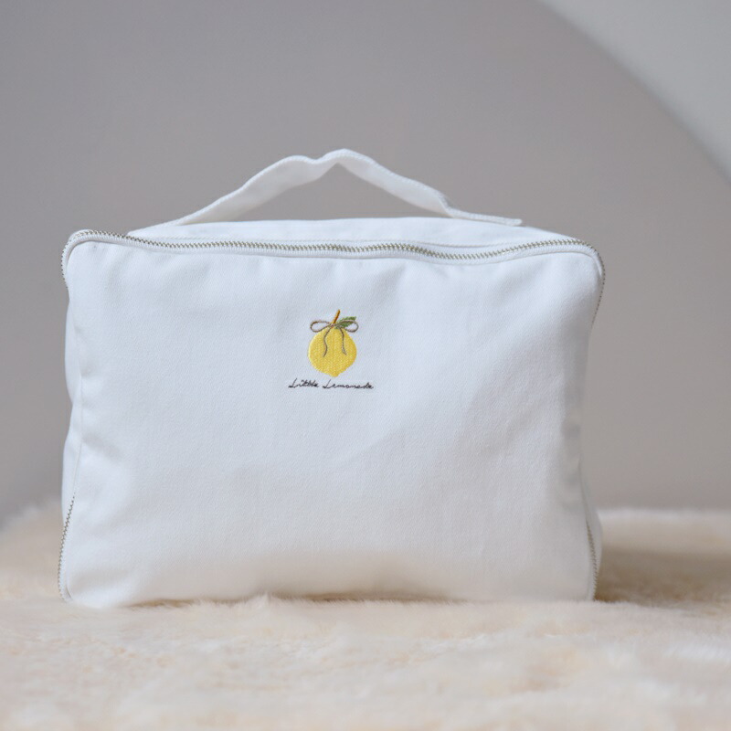 Little Lemonade】 レモン刺繍のマルチポーチ コンパクトになる 大容量