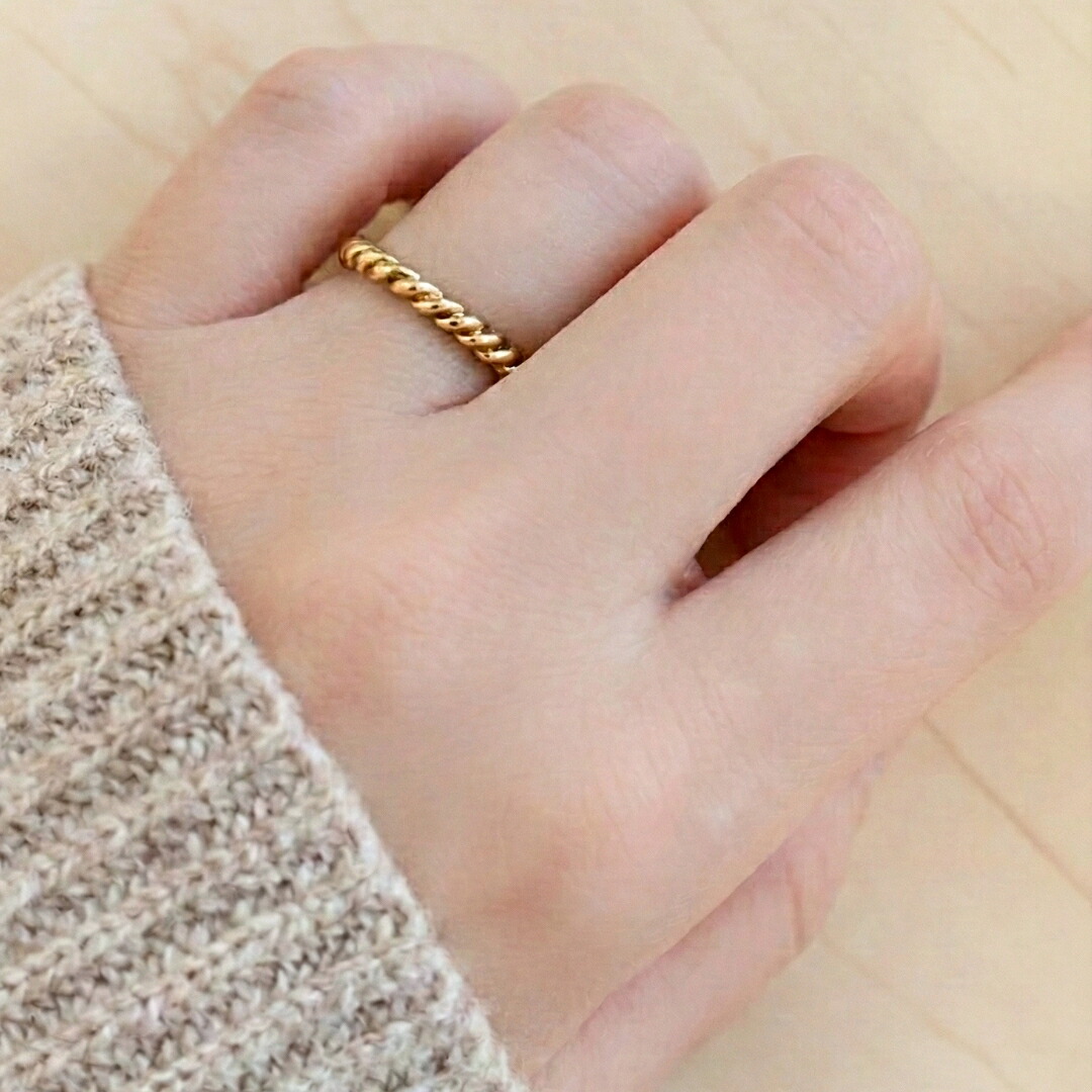 楽天市場】ツイスト ゴールド リング k18 刻印 名入れ ネーム リング