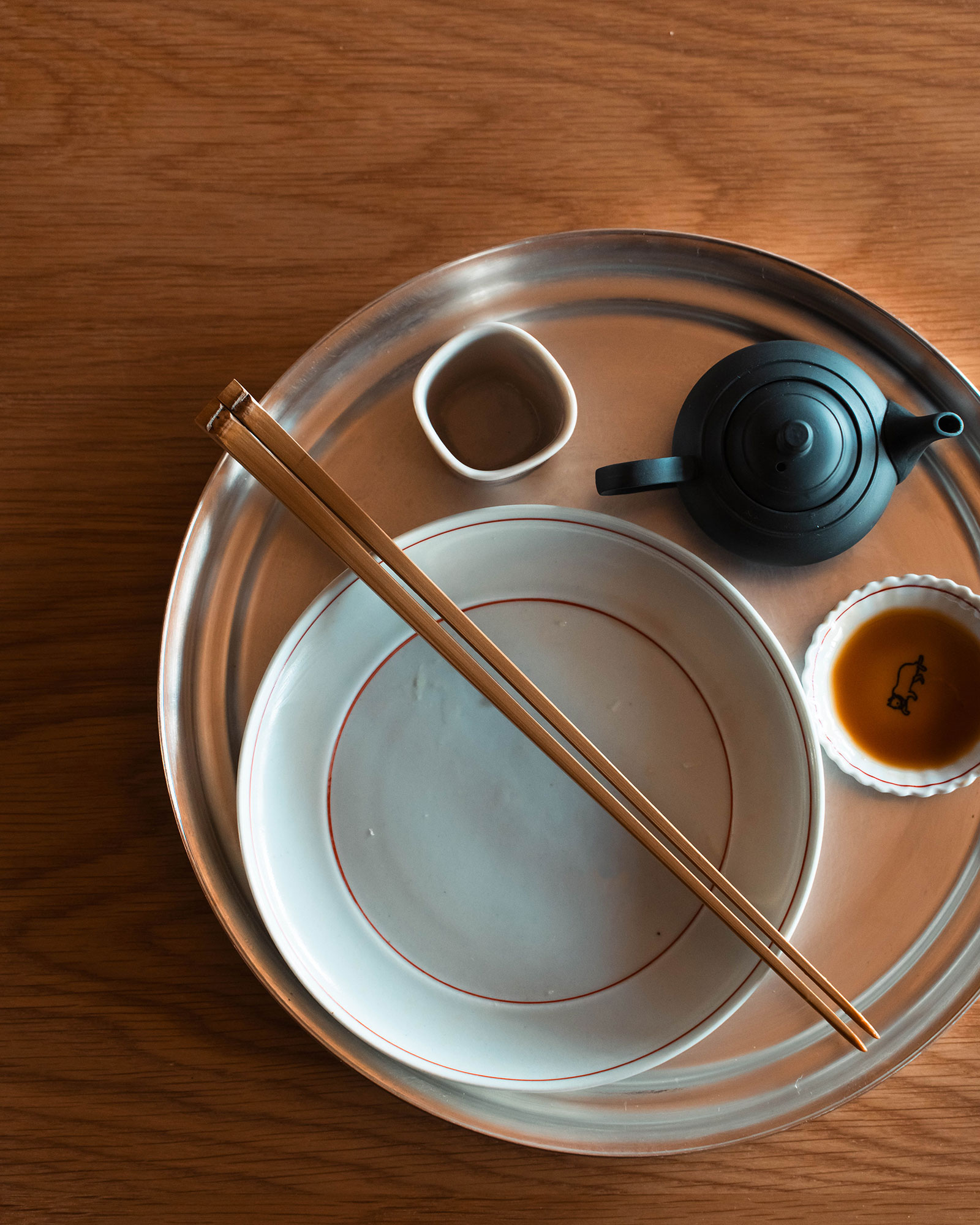 東屋 お盆 真鍮 大 宅配便送料無料 | シキとサイ