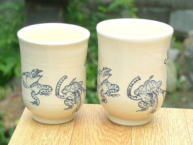 鳥獣戯画ねこ夫婦湯呑 - 京焼清水焼 松韻堂