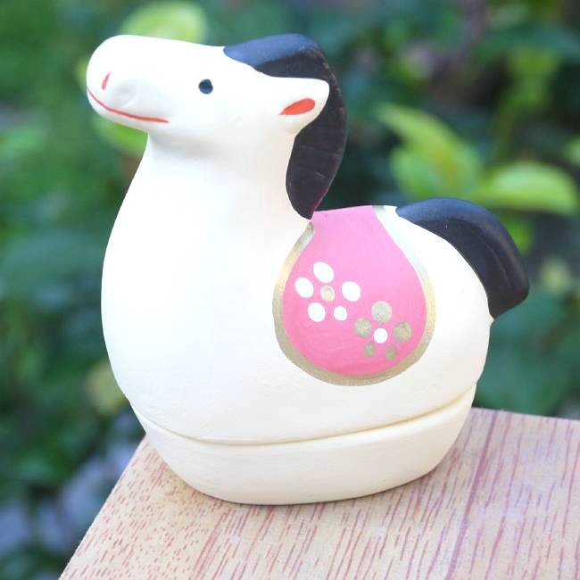 干支午香合 梅駒 錦染 - 京焼清水焼 松韻堂