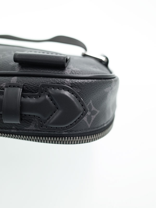 LOUIS VUITTON】ルイヴィトン『モノグラム エクリプス バムバッグ