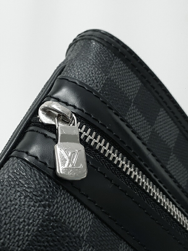 LOUIS VUITTON】ルイヴィトン『ダミエ グラフィット トマス』N58028
