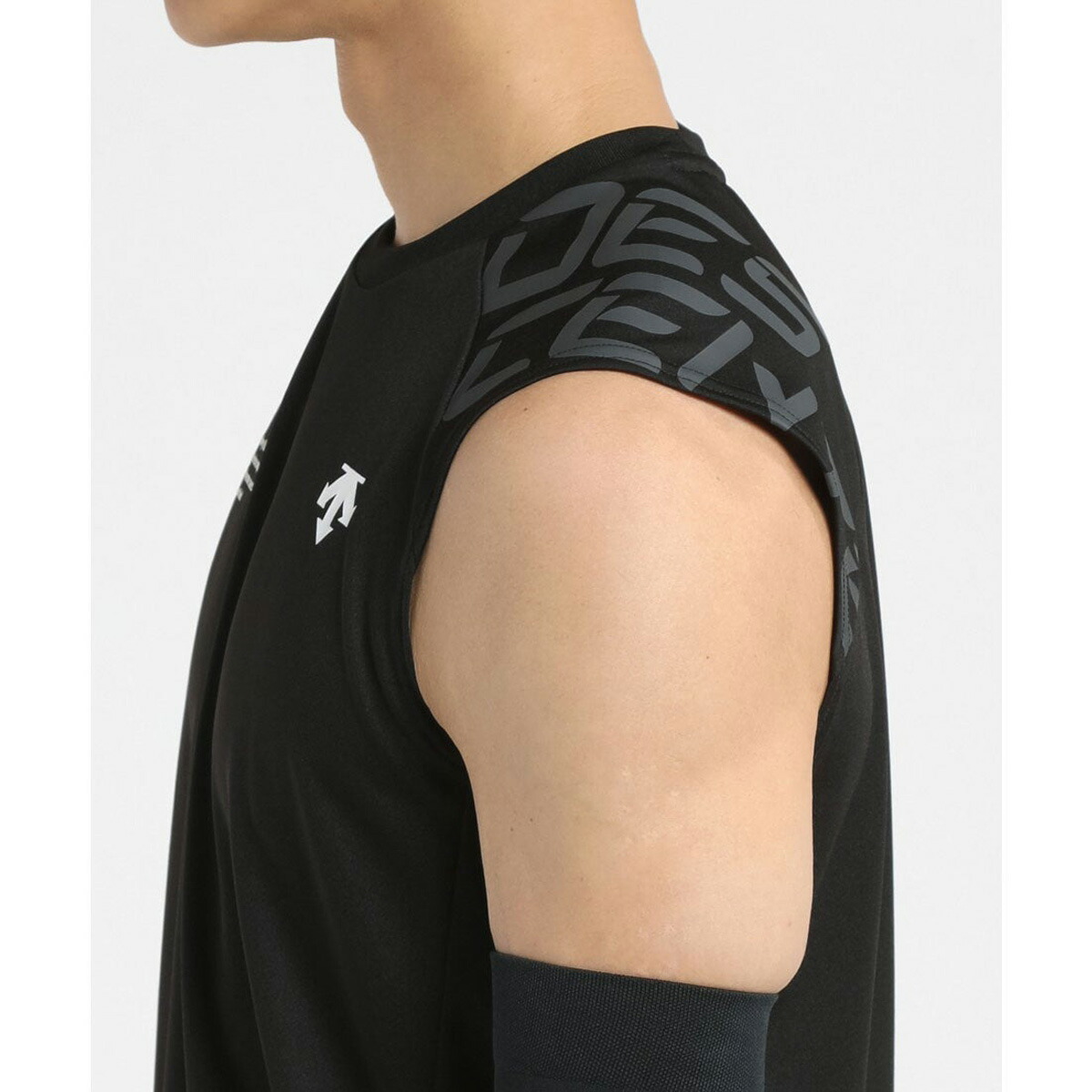 楽天市場】ノースリーブ メンズ スポーツ ブランド デサント タンク