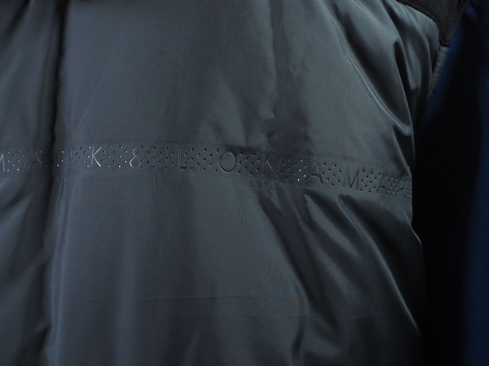 A71EE5CB-3301-4737-A280-