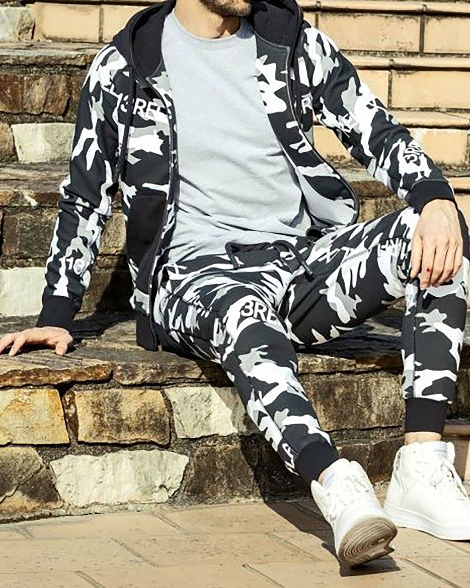 1PIU1UGUALE3 RELAX - スーパーヘビースウェットカモ柄パーカー